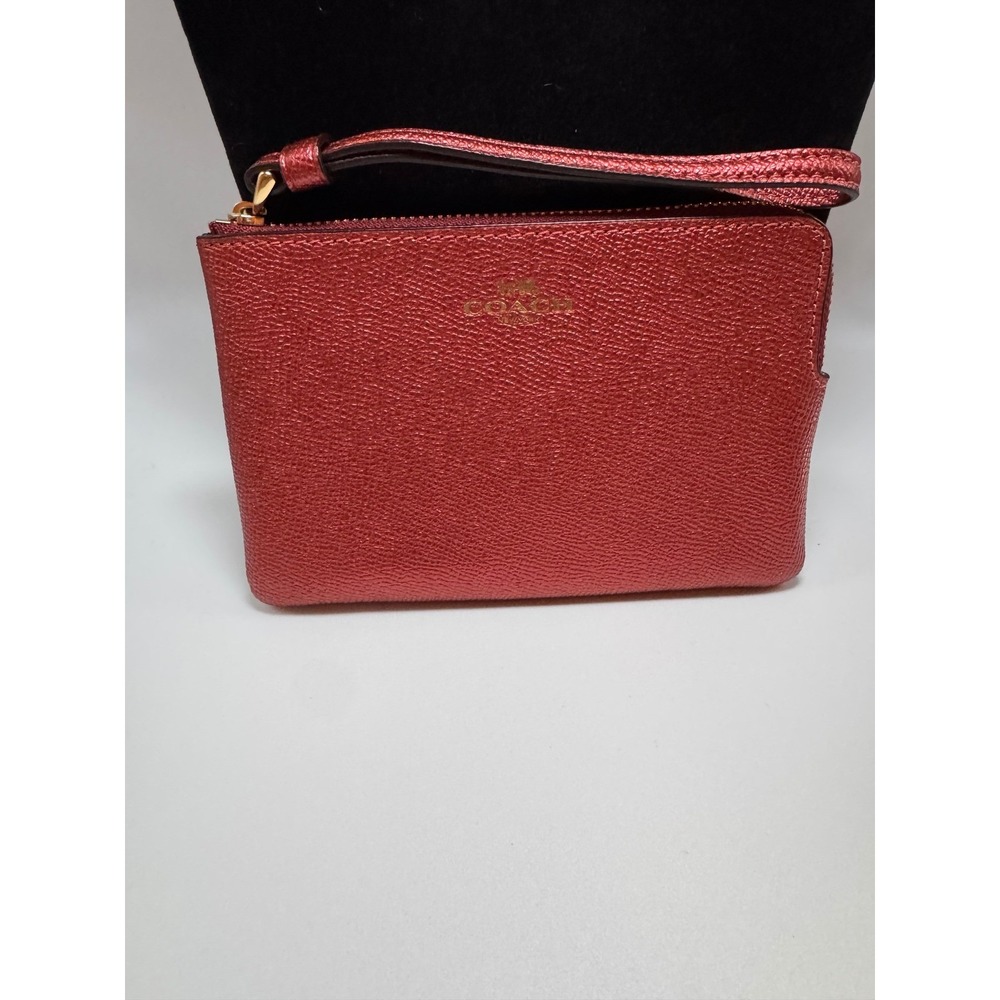 Coach Metallic Red Crossgrain Leather Wristlet Small Clutch Bag Gold Hardwareā